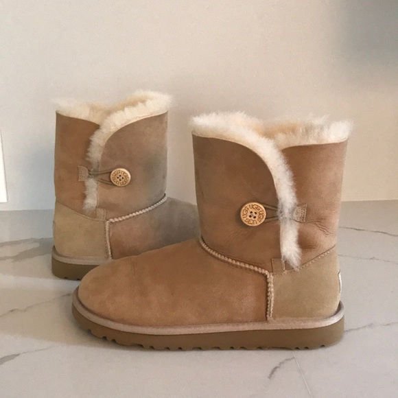 ugg one button bailey boot